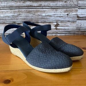 GNW Flex Mary Ellen Espadrille Size 10